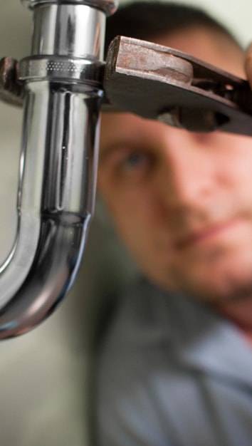 Professional plumbing equipment and pipe fittings